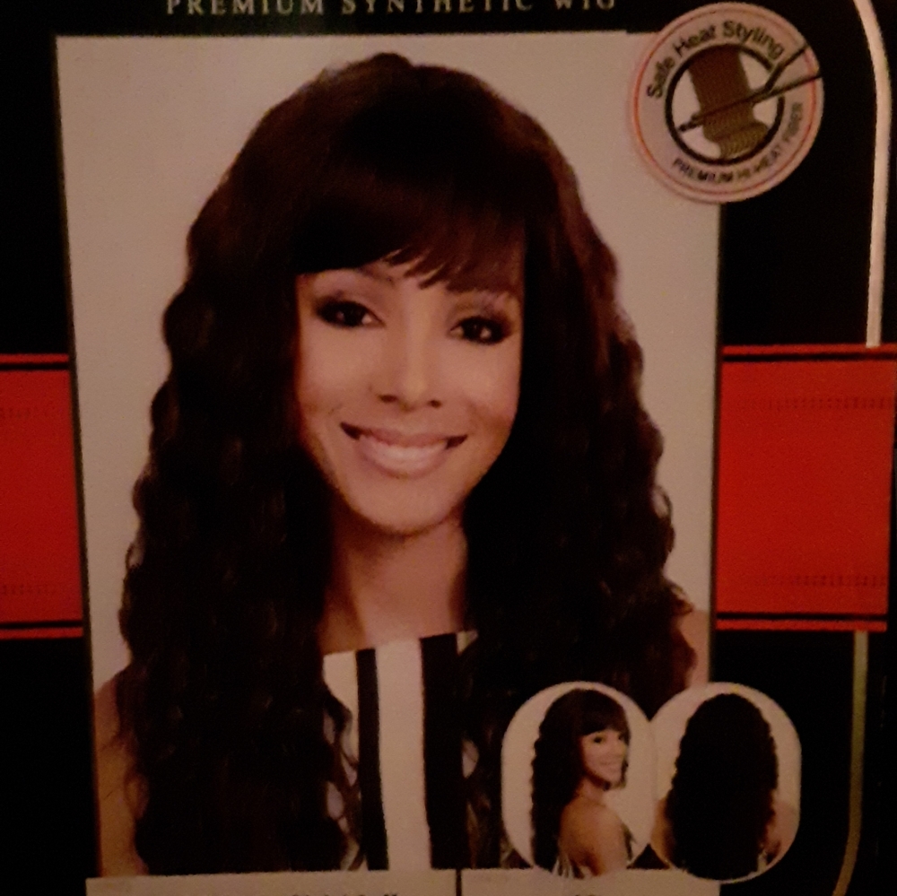 Wigs - Picture 4 of 5
